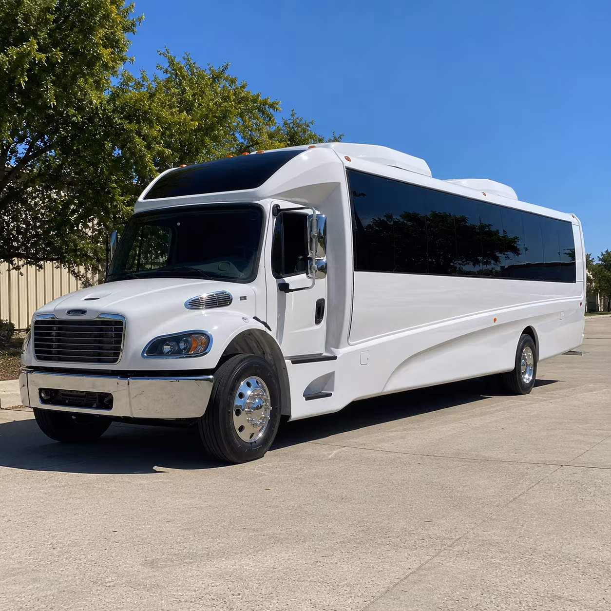 cary 25 passenger minibus